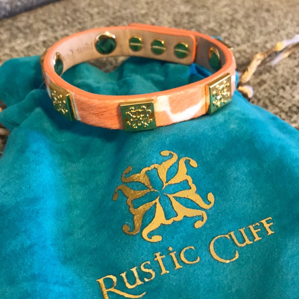 Rustic Cuff Meagan Calfskin Giraffe Bracelet🦒